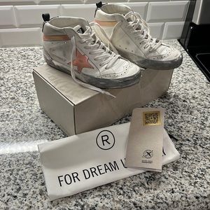 Golden Goose Deluxe Brand Mid Star Sneaker